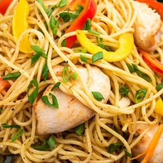 Hakka Chicken Noodles