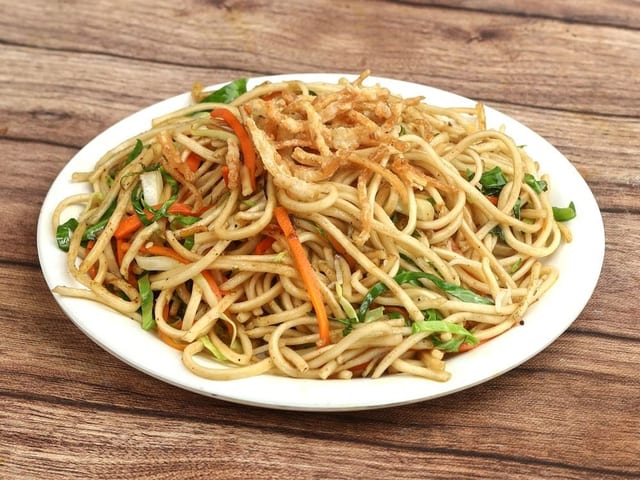 Hakka Veg Noodles.